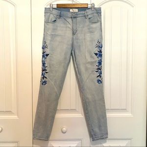 Pacsun Blue Floral Embroidered High Waisted Super Stretch Jeggings Jeans